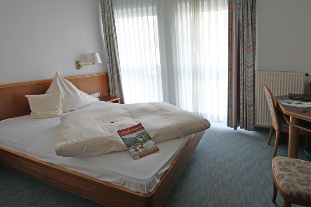 Garni Hotel Maselheimer Hof Kültér fotó